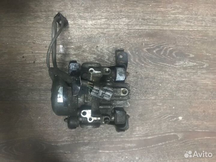 Блок abs передний Toyota Vista / Camry SV40 4SFE