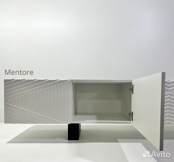 Тумба тв Bravo на опорах (1800х400х300 мм)