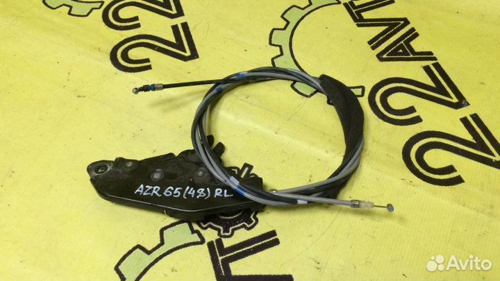 Замок двери задний левый Toyota Noah AZR65 1azfse