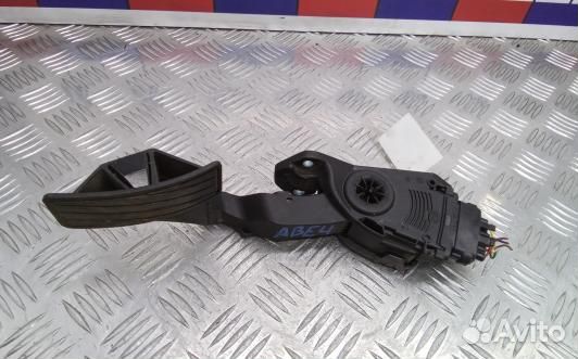Педаль газа suzuki SX4 YA11S (ABE04NW01)