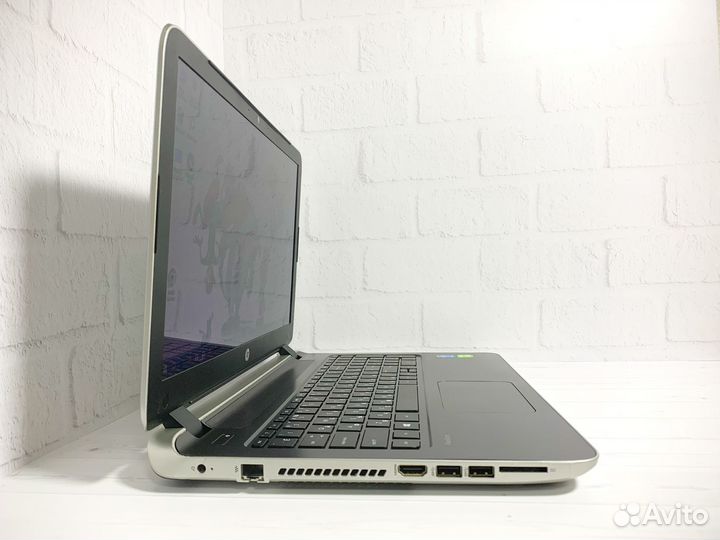 Ноутбук HP i5/8Gb/SSD+HDD/2 видеокарты