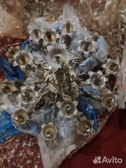 Люстра потолочная новая