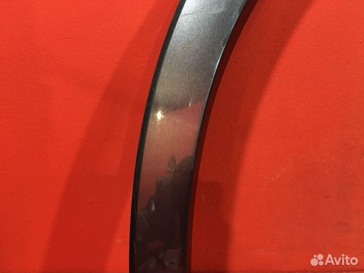 Накладка переднего крыла передняя левая Audi Q3