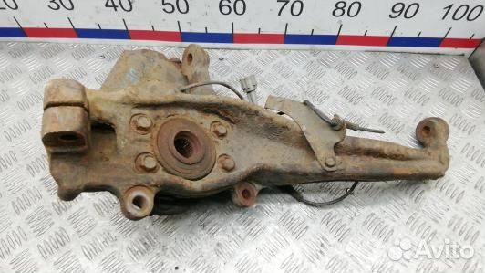 Ступица передняя правая nissan navara D40 (DEA13N9