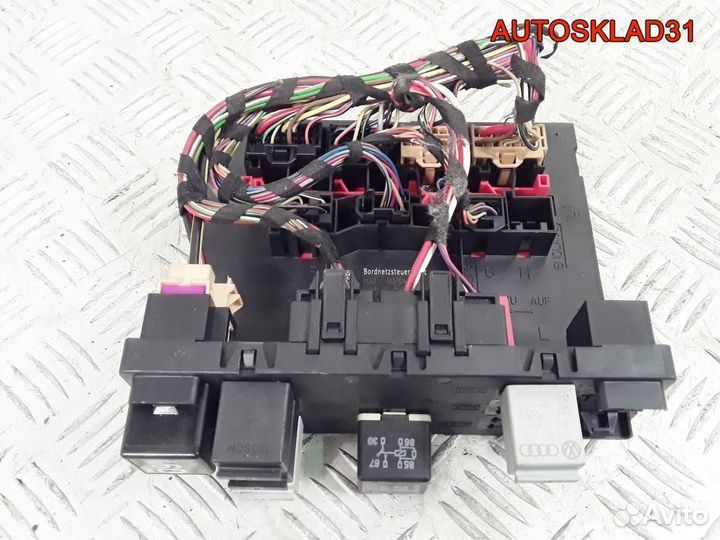 Блок управления бортовой сети VW Golf 5 1K0937049S