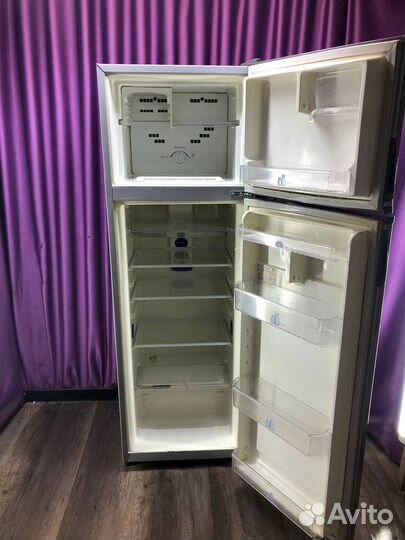 Холодильник Whirlpool No Frost