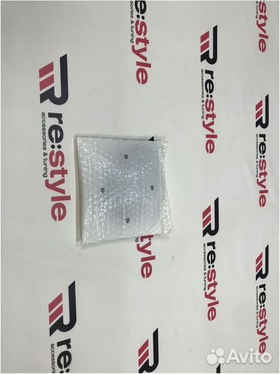 Эмблема в решетку Lexus RX N253