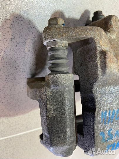 Суппорт передний левый Nissan Teana II 2011 г