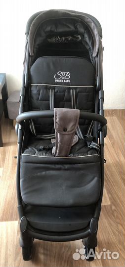 Коляска всесезонная прогулочная