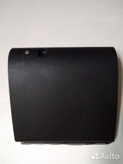 Бардачок VW Tiguan 2015