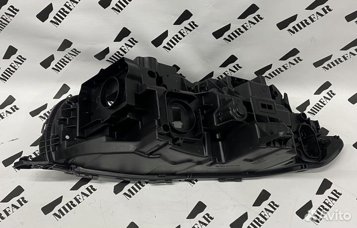Левый корпус фары Volvo XC90 II 2014-2019 3 блока
