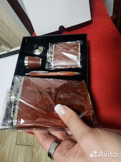 Подарочный набор с флягой Москва