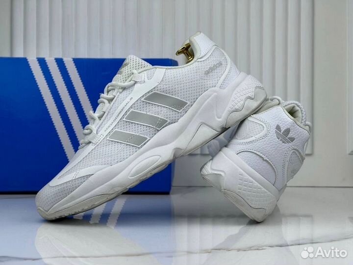 Кроссовки adidas