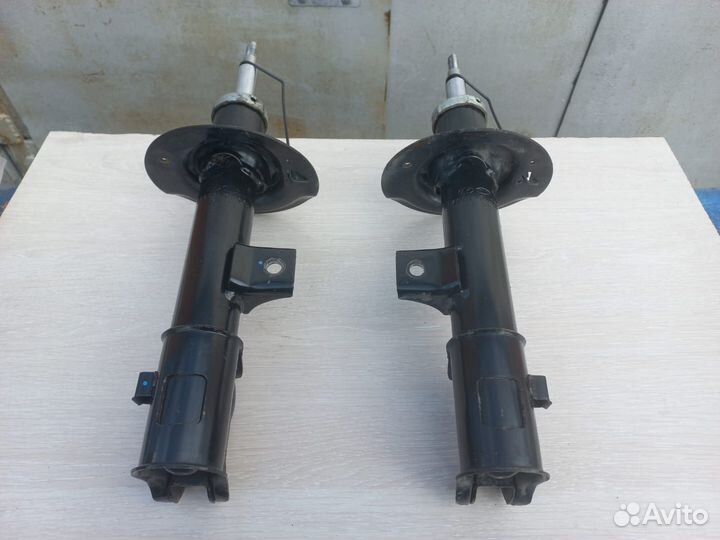 Передние стойки Hyundai/Kia