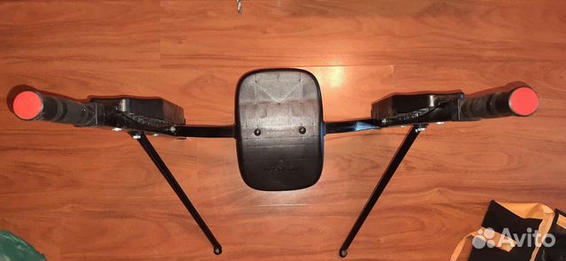 Турник настенный