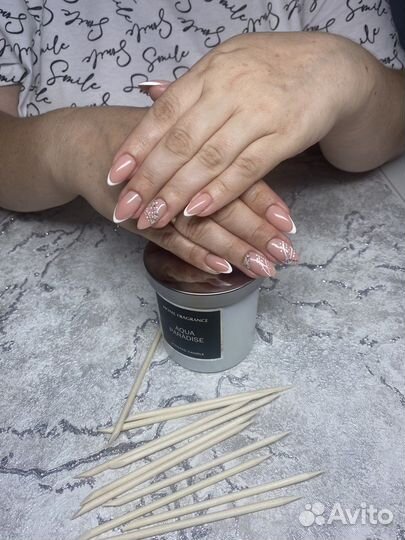 Маникюр, наращивание ногтей