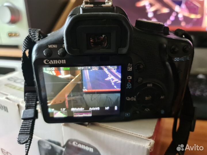 Canon EOS 500D + 2 обьектива