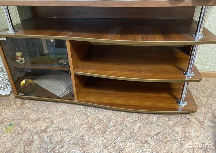 Тумба под телевизор