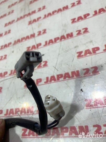 Контактная группа сдвижной двери задняя левая