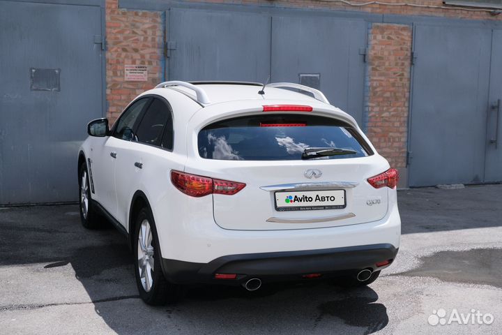 Infiniti QX70 3.0 AT, 2015, 55 600 км