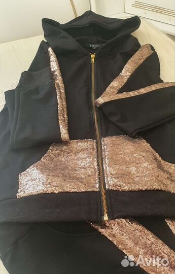 Спортивный костюм женский новый 44 - 46 размер