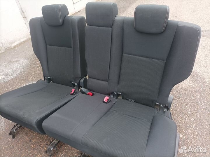 Сидения toyota rav 4
