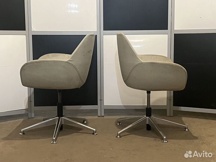 Кресло ковш для посетителей