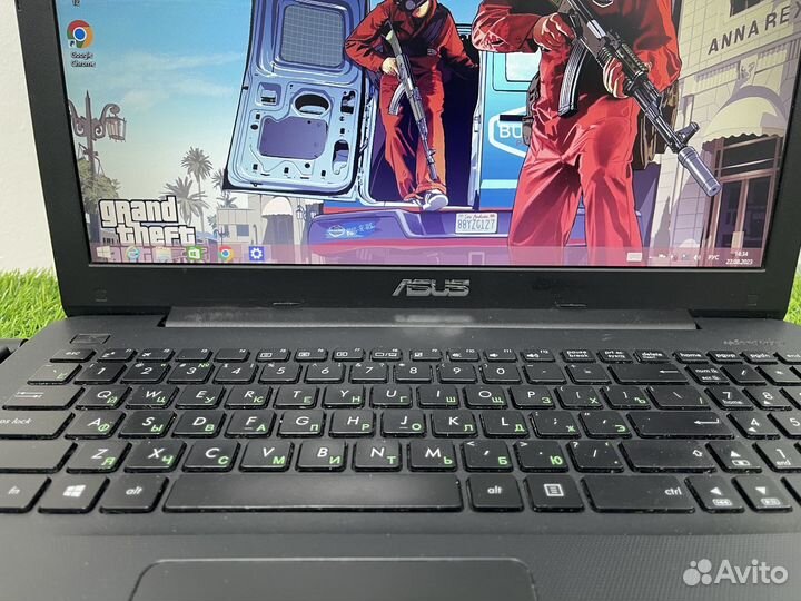 Шустрый ноутбук Asus i3/SSD