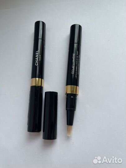 Chanel Eclat Lumiere Карандаш корректор для лица