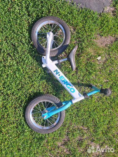 Продам беговел