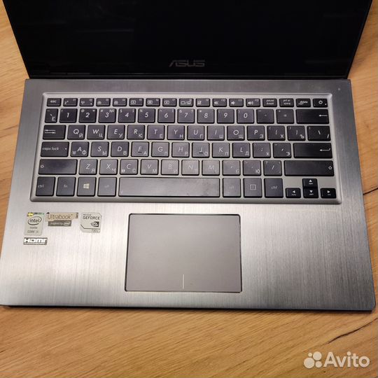 Ноутбук Asus UX302L