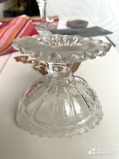 Вазочка старое стекло Европа