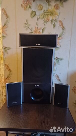 Сабвуфер и колонки sony
