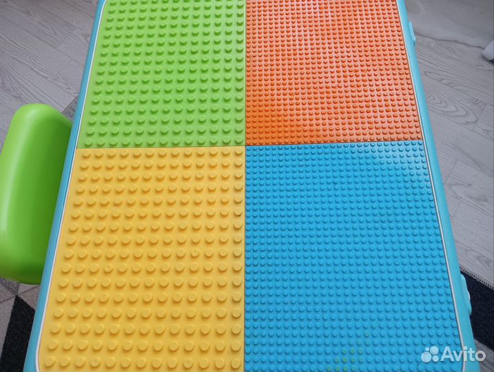 Столик для lego