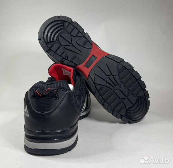 Кроссовки Adidas