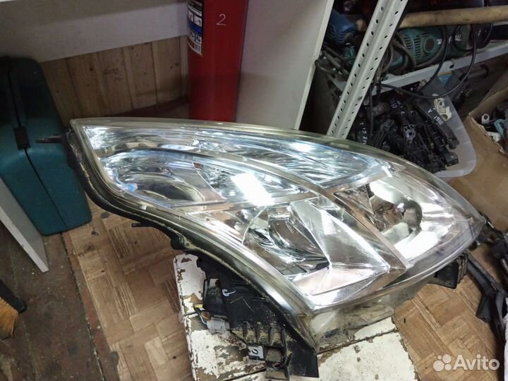 Фара Nissan Teana J32 правая