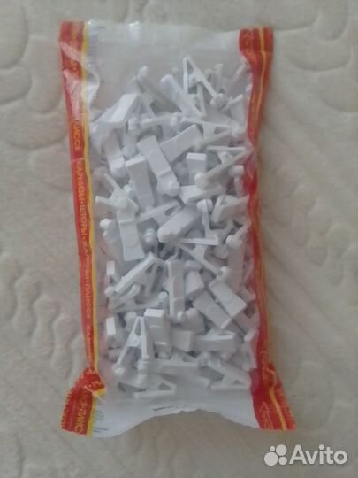 Защепки для карниза