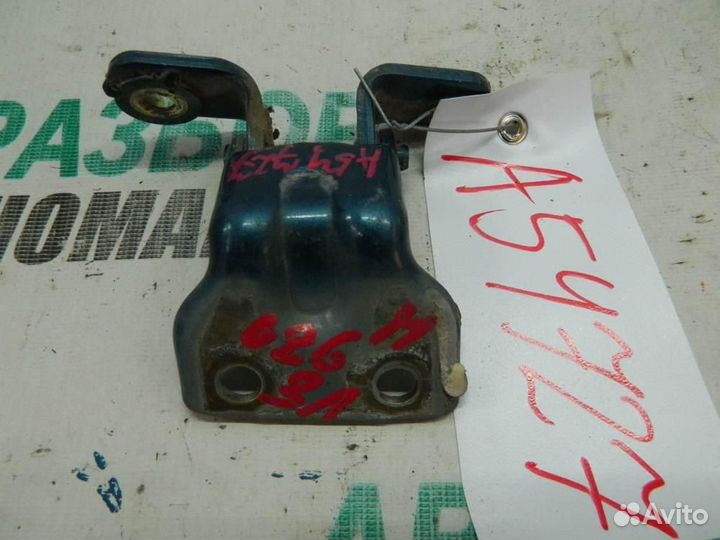 Петля двери задней левой нижняя для Mazda 626 4 1992-1997г