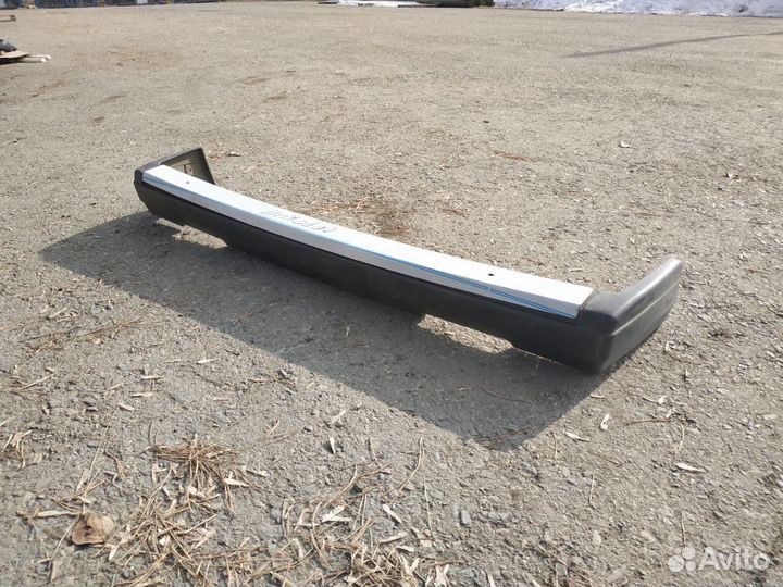 Задний бампер ваз 2104