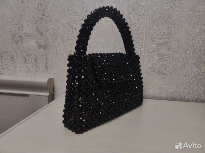 Сумка из акриловых бусин