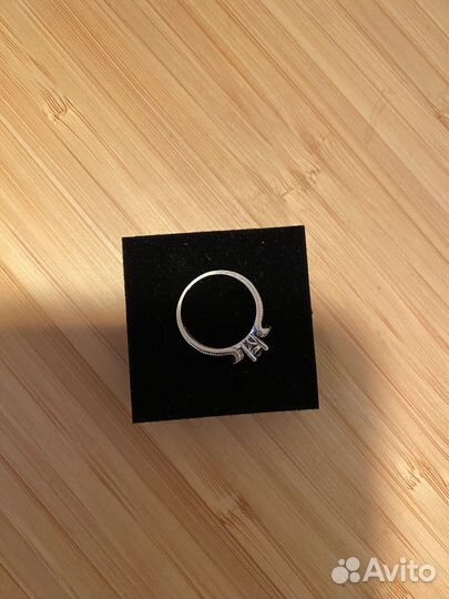 Серебряное кольцо