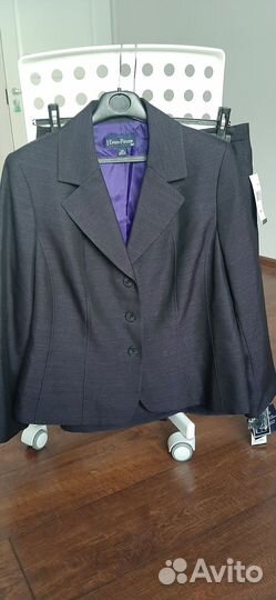 Костюм женский с юбкой 50-52