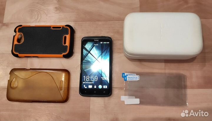 Смартфон HTC One X, 1/16гб