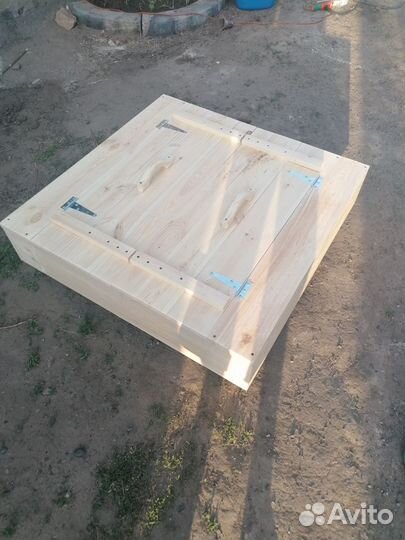 Детская песочница с крышкой