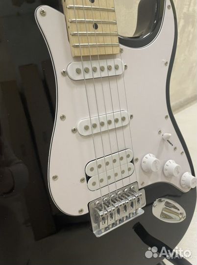 Электрогитара