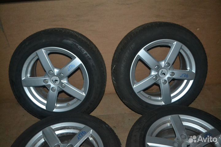 Диски R16 с зимними шинами 205 60 16