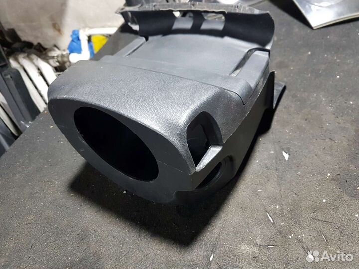Кожух рулевой колонки mazda 3 bk