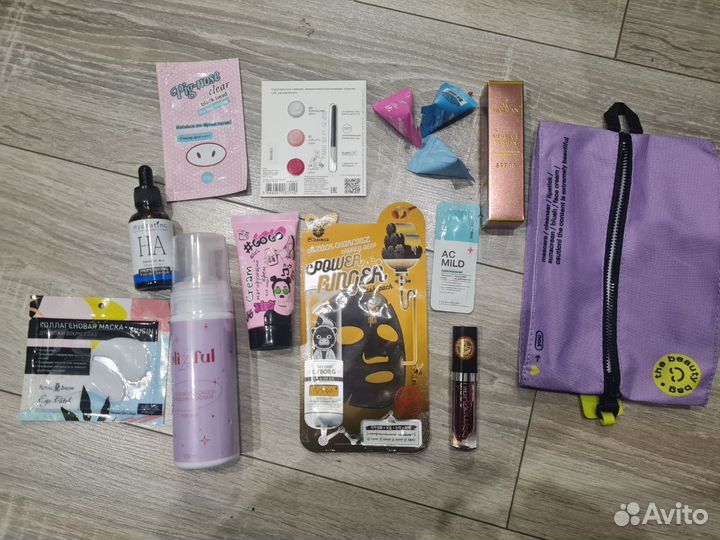 Косметичка с наполнением из зя