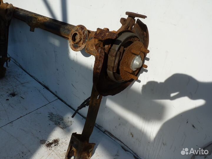 Балка задняя Chrysler PT Cruiser 2002 год