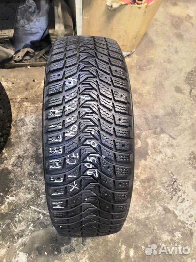 Michelin X-Ice North 4 205/60 R16  1шт